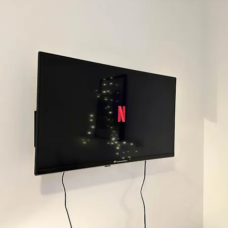 New 441 Matisse- Cosy Center